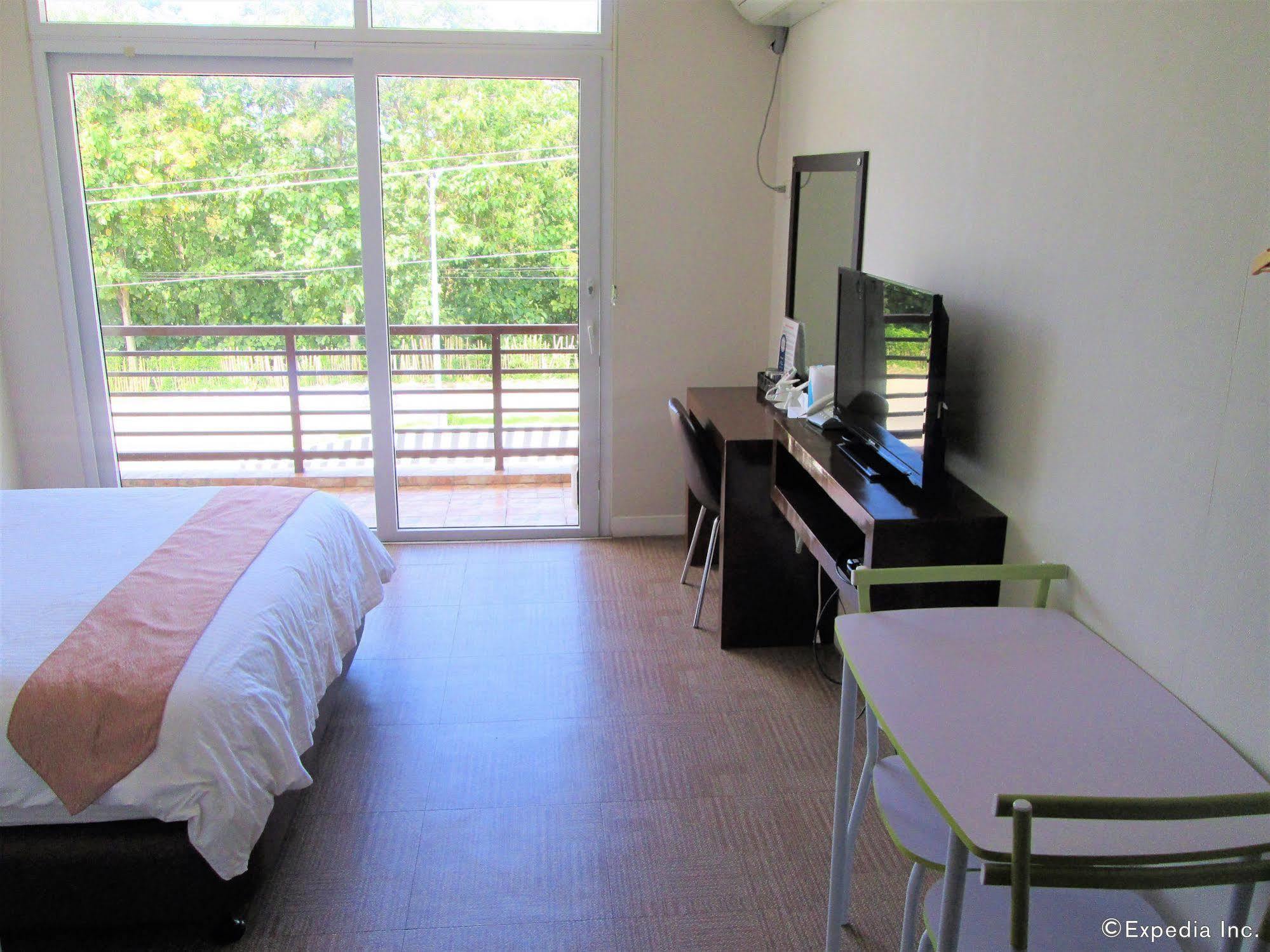 Lohas Airport Hotel Laguindingan Екстер'єр фото